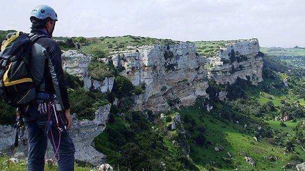 Inchieste sulle vie ferrate sarde Conca difende Giorrè e Cabiròl 