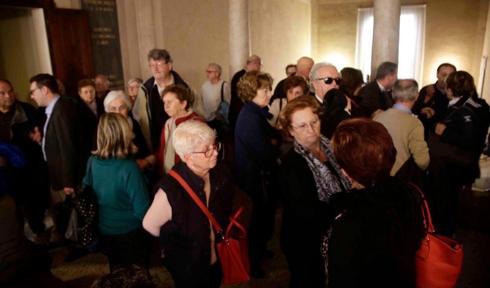 I cittadini in Comune a Corregio (foto Santandrea) 