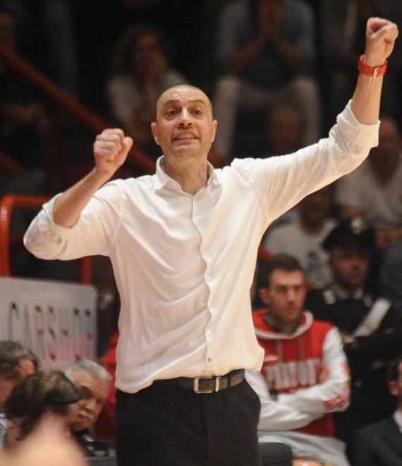 Esposito cerca la sesta vittoria con Pesaro 