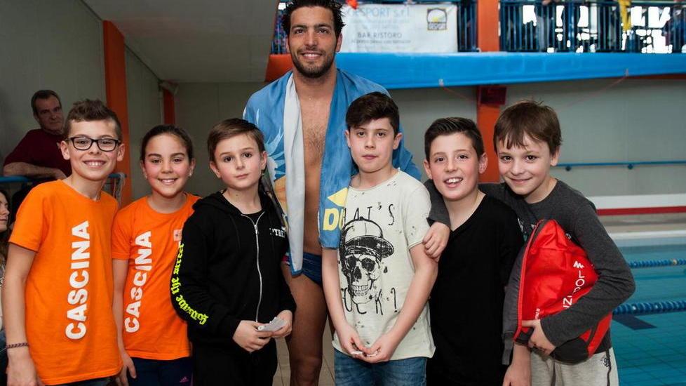 Allenamento in piscina a Cascina per il campione Gabriele Detti
