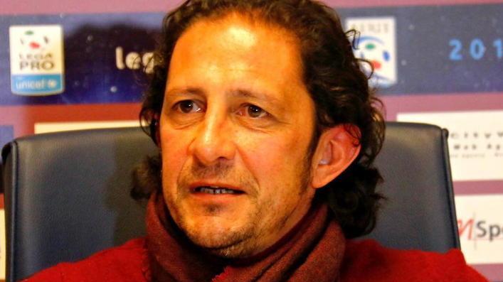 Il presidente ha portato la bilancia e ha pesato tutti i giocatori