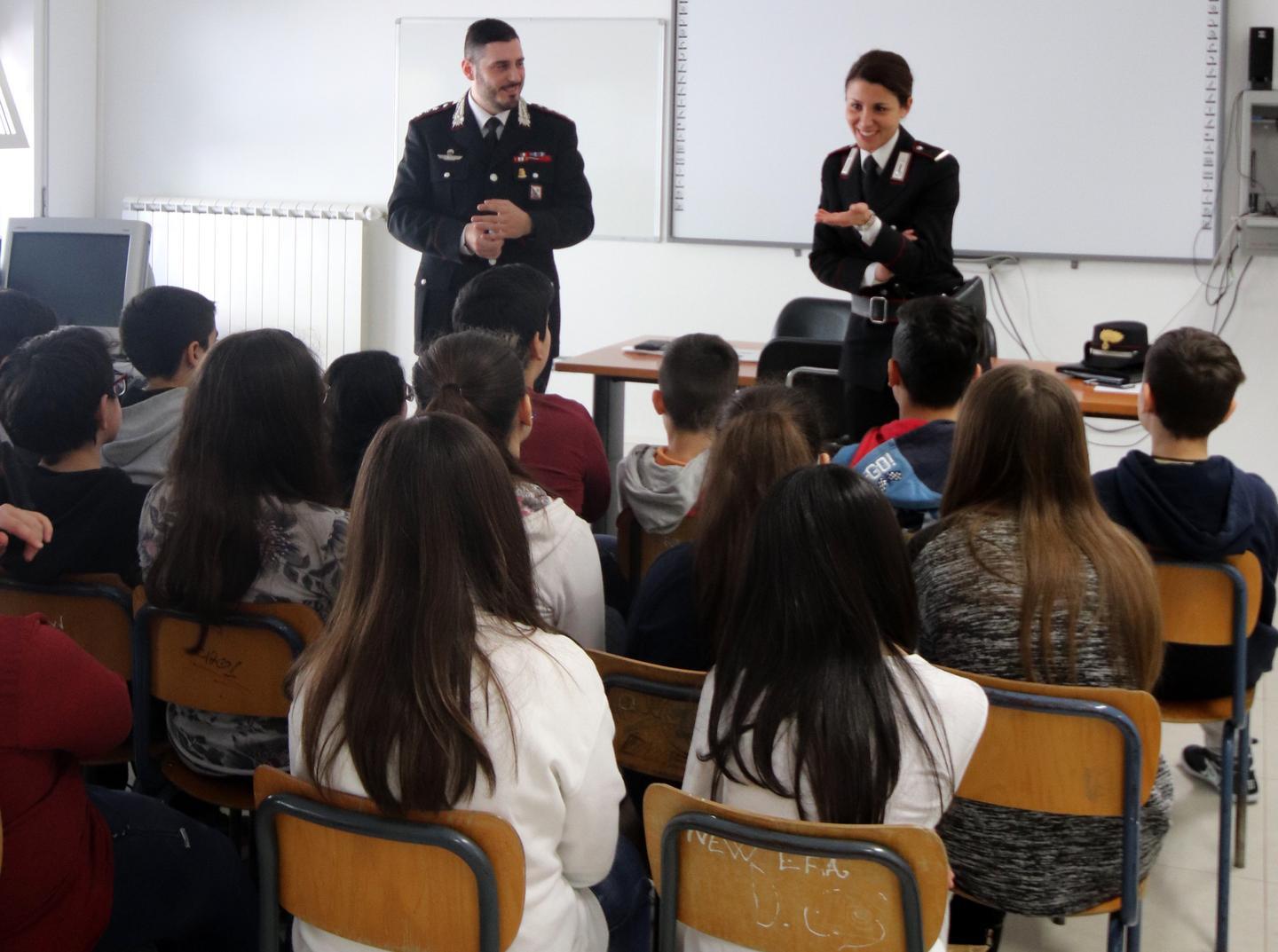 Studenti delle medie a lezione di legalità 