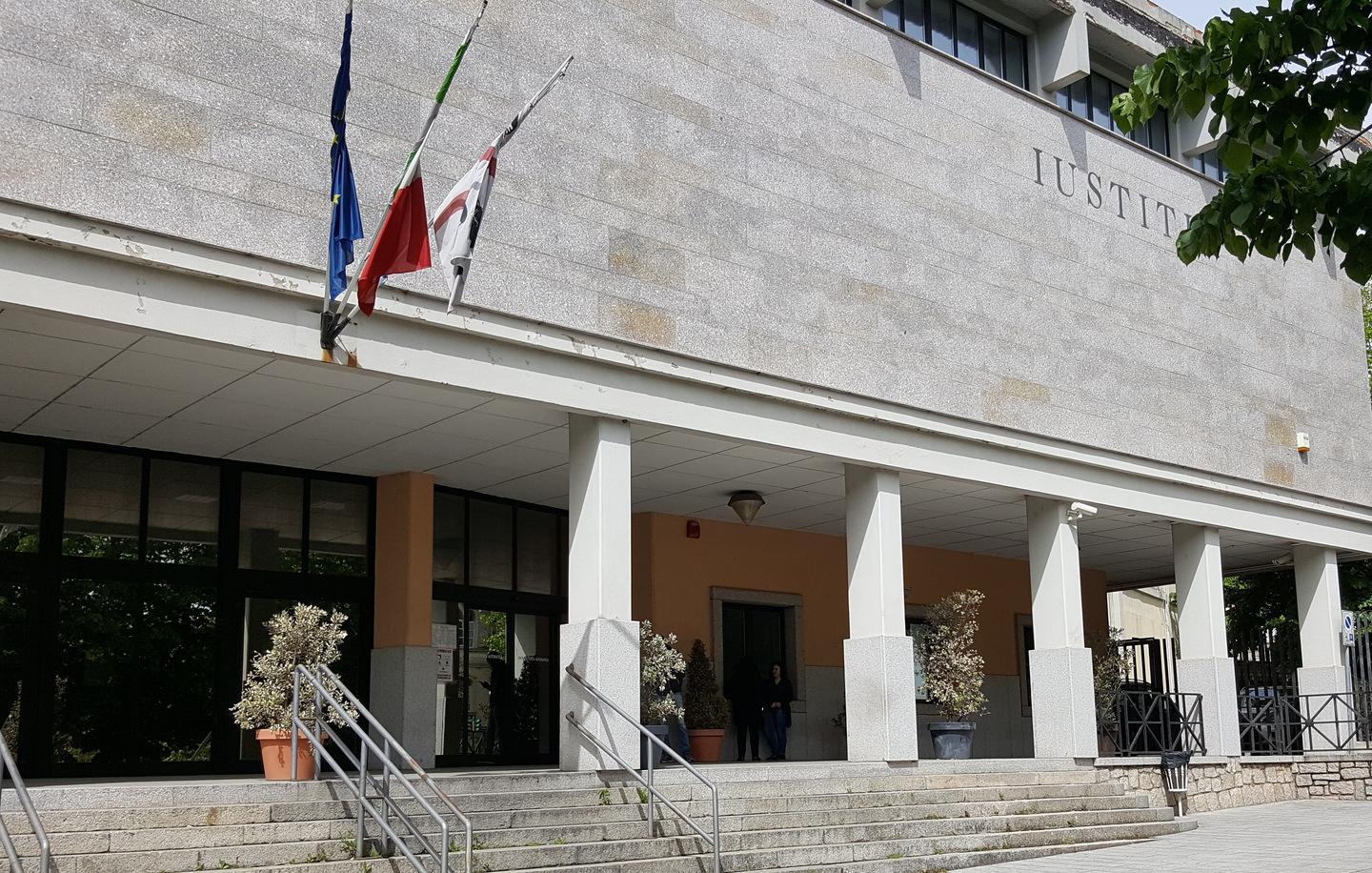 Aste, la difesa pronta ad affilare le armi 