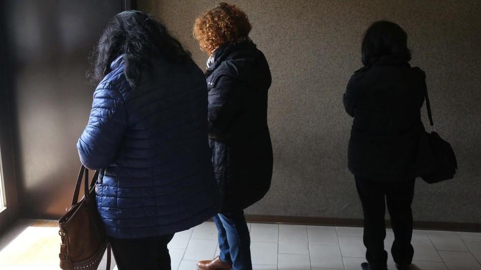 Ospizio degli orrori, le operatrici si difendono: «Nessuna violenza, siamo professioniste»