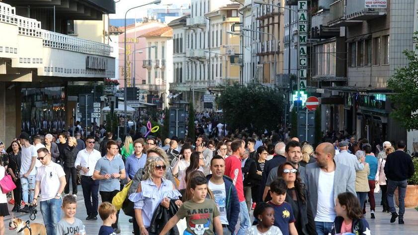 Montecatini, patteggiano altri tre albergatori morosi