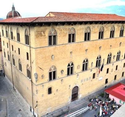 Picchia e ferisce la moglie 37enne allontanato da casa 
