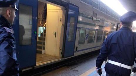 Preso il pusher-pendolare con 2.500 pasticche in casa