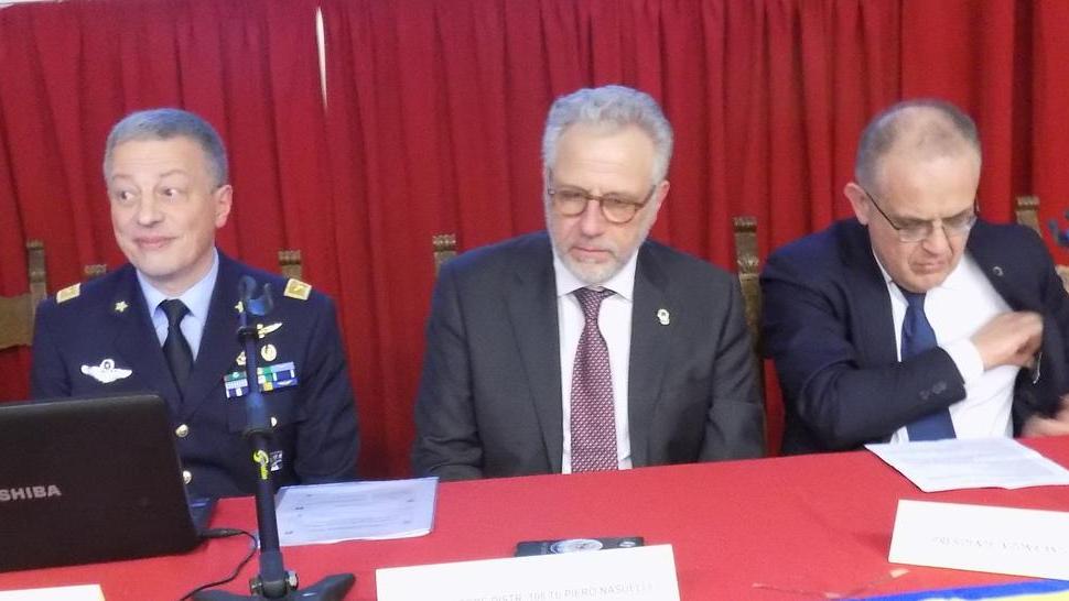 Il generale ai Lions «Le missioni servono per aiutare la gente»