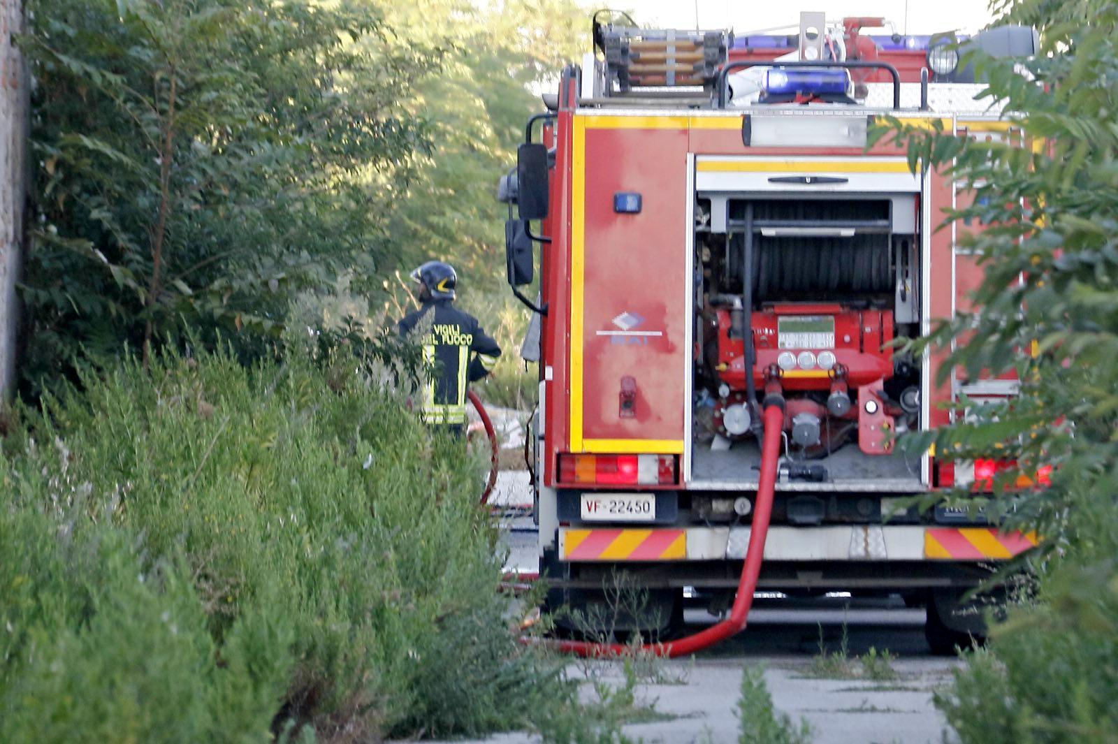 Due ragazzi si perdono nel bosco
