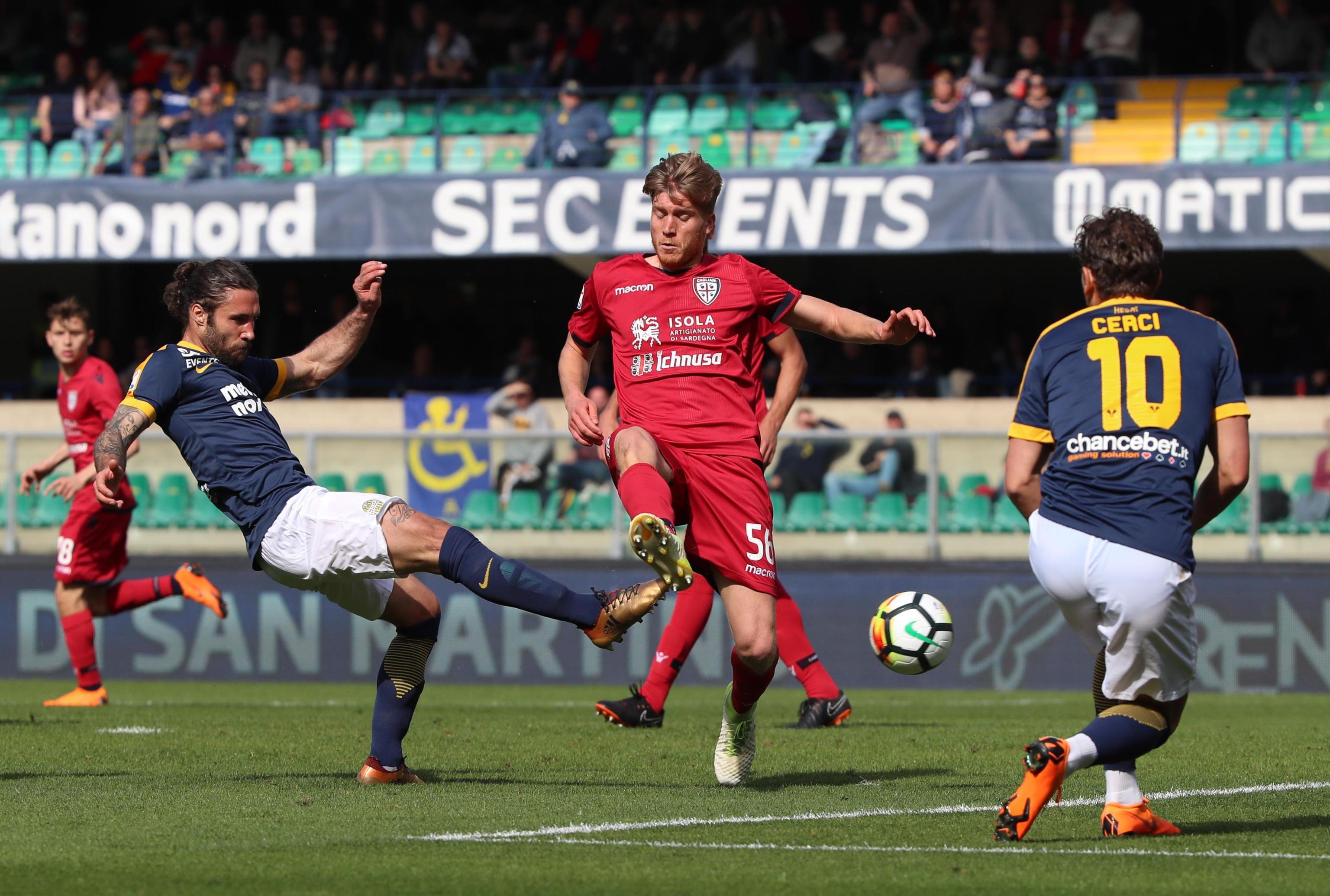 Cagliari battuto a Verona, ora la classifica fa paura