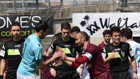 «Vergogna, ora toglietevi questa maglia»