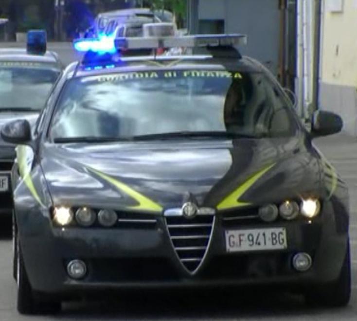 Evade un milione di euro ma il sequestro è “mini” 