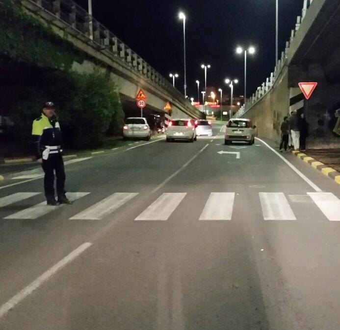 Grave giovane maddalenino travolto da un’auto a Cagliari