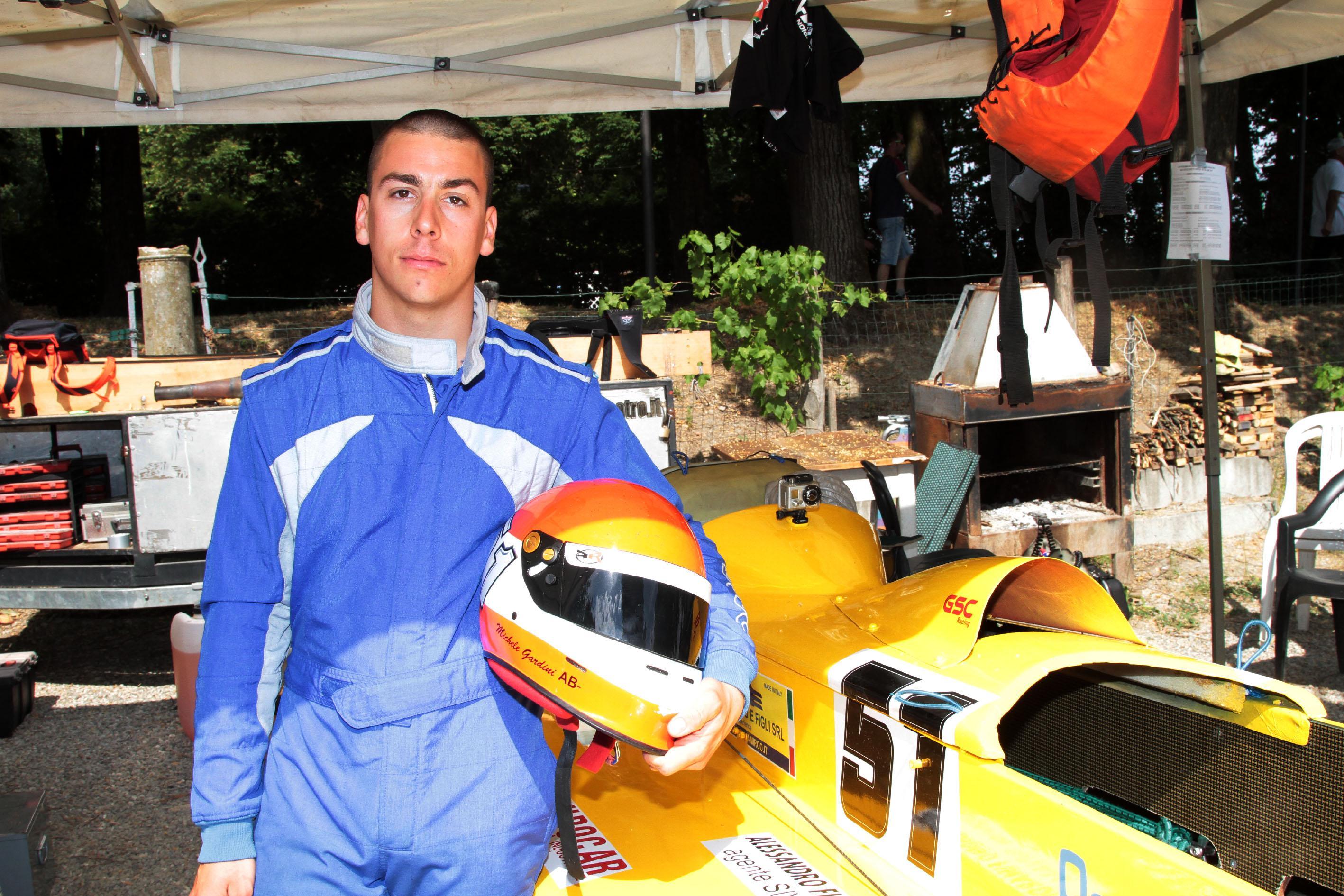 Addio al 24enne Michele, esperto campione di motonautica 