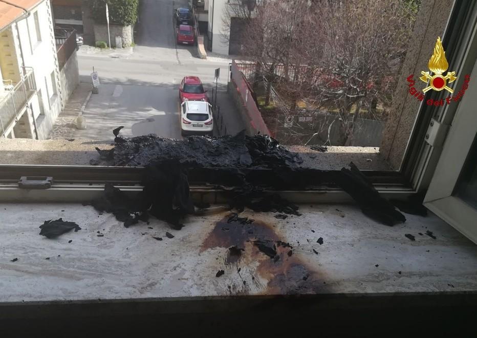 Fuoco all’ospedale Incendio domato dai Vigili del fuoco
