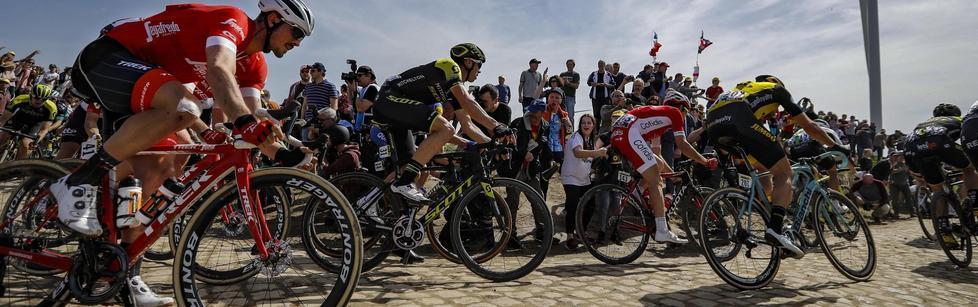 Sagan trionfa sul pavé Muore il belga Goolaerts 