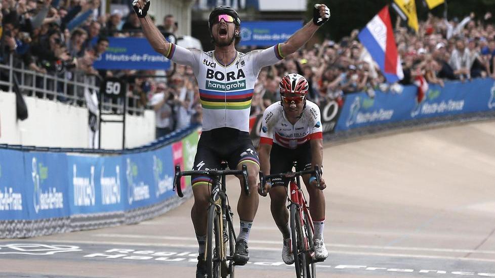 Capolavoro Sagan, sua la Parigi-Roubaix