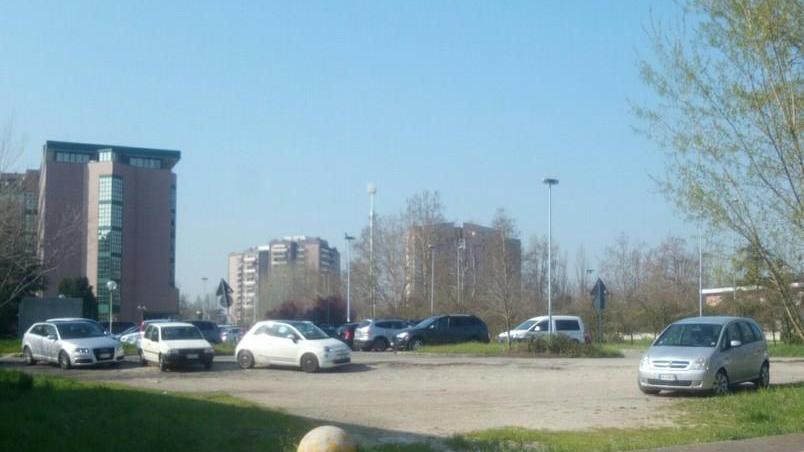 Via Schiocchi e dintorni: buche e degrado