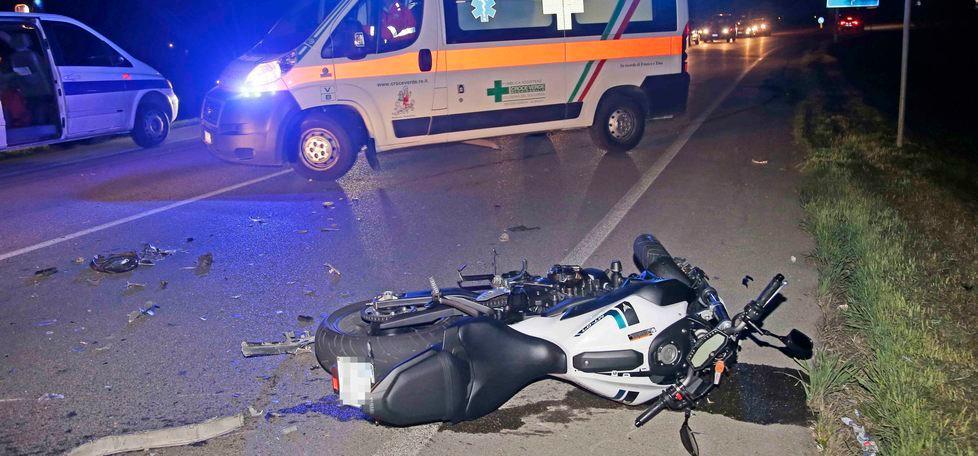 Ricoverati in ospedale i due giovani feriti 