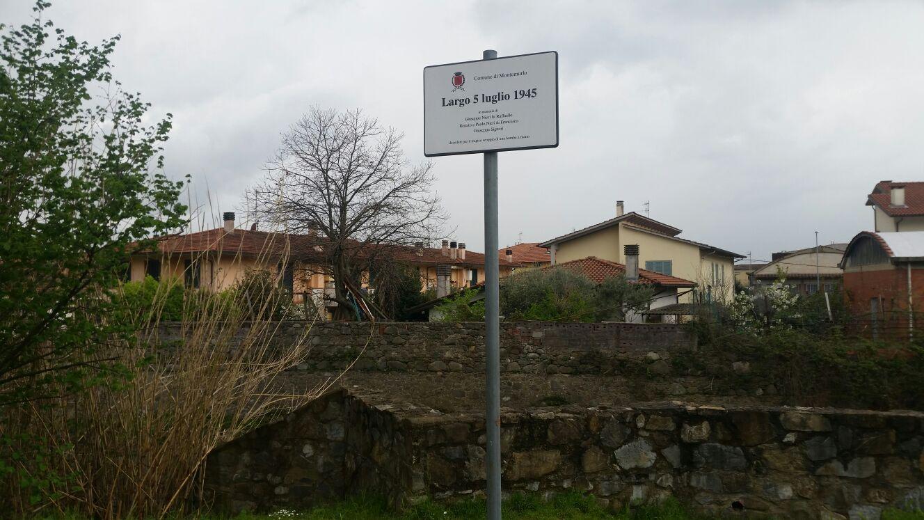 La piazzetta dedicata ai bambini morti nel torrente Agna per l'esplosione di una bomba