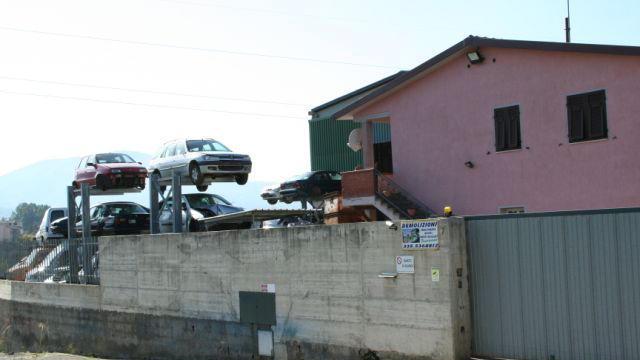 L'azienda dove è successa la tragedia (foto Grassi)