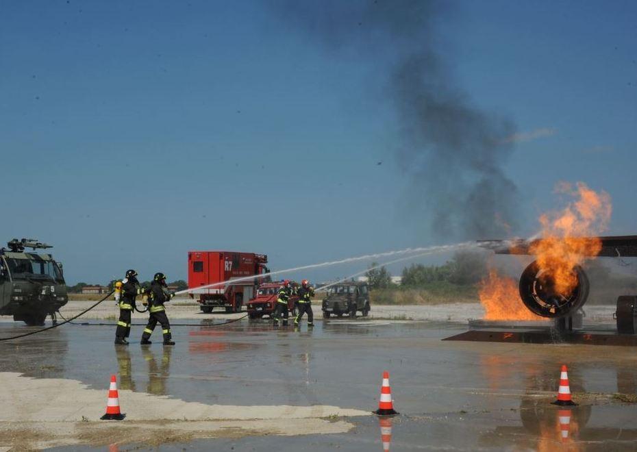 Cresce la collaborazione tra Brigata Aerea e vigili del fuoco
