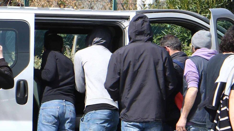 Identificati 20 tifosi per la rissa a Massa di domenica scorsa