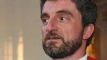 «Per le Comunioni non regalate cellulari ai bambini»