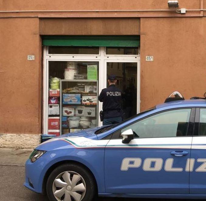 Modena: negozio chiuso per la terza volta 