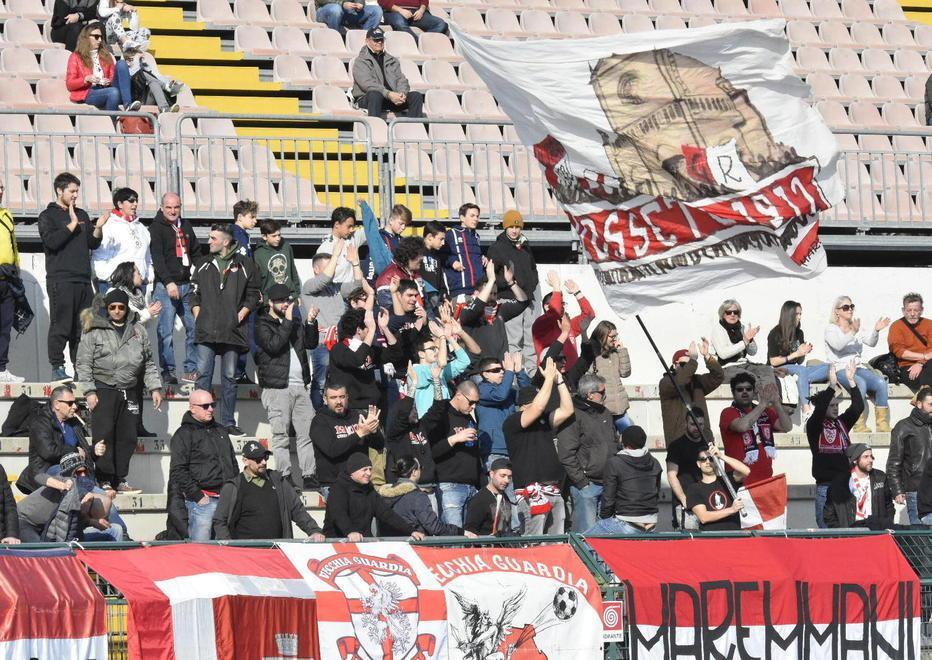 «Tifosi, tutti allo stadio» Biglietti in vendita a 1 euro 