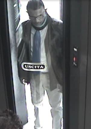 Presi i due banditi che picchiarono il direttore di banca 