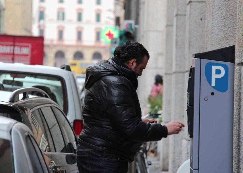 Via Grande, il parcheggio è tra i più cari d’Italia 