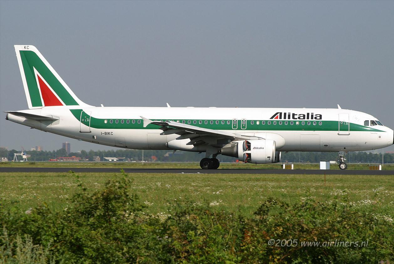 Alitalia, un minisconto se si paga in franchi
