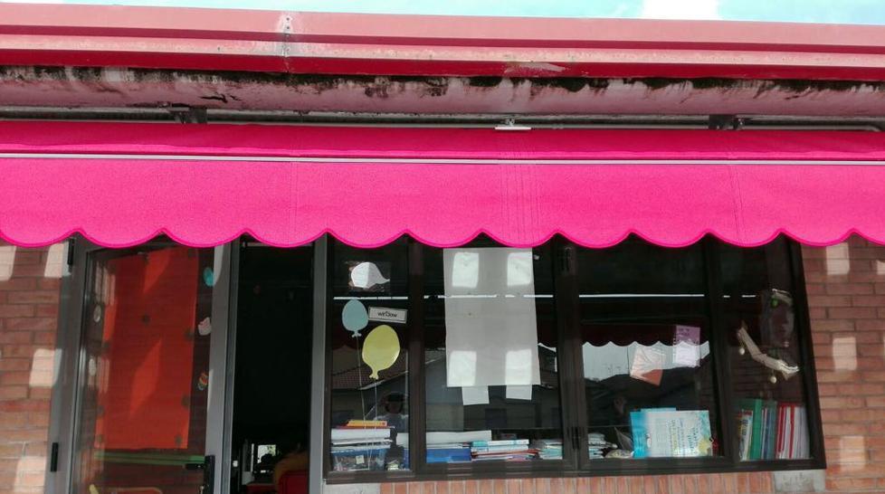 Genitori e aziende uniti In classe arriva la tenda
