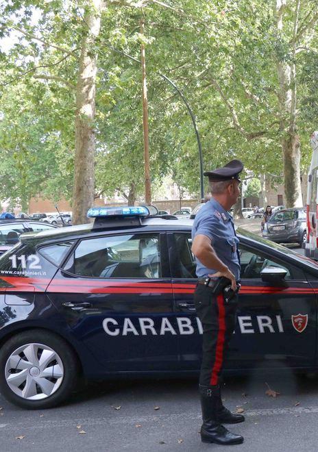 Baby gang. Il padre del ragazzino minacciato di morte: «Accerchiato da sei ragazzi. Quello è un vero branco» 