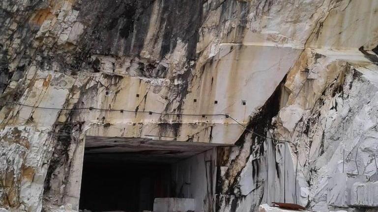 No alla riapertura della cava nella galleria
