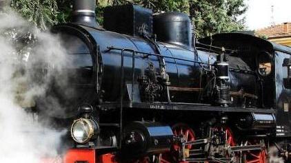Con il treno a vapore sul colle etrusco