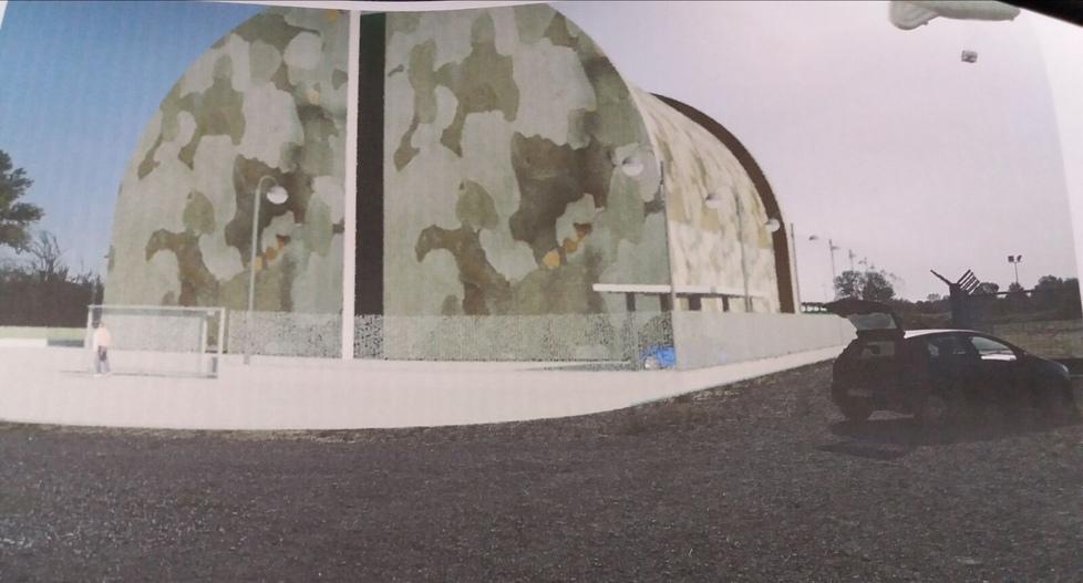 «No al maxi hangar» Comune contro i militari 