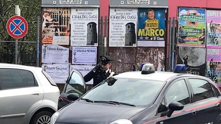 Ricercato di 33 anni sorpreso al bar a bere una birra