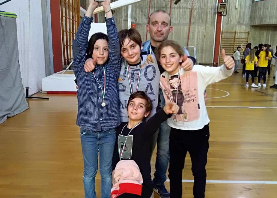 Scuola Don Milani, successone ai campionati di scacchi