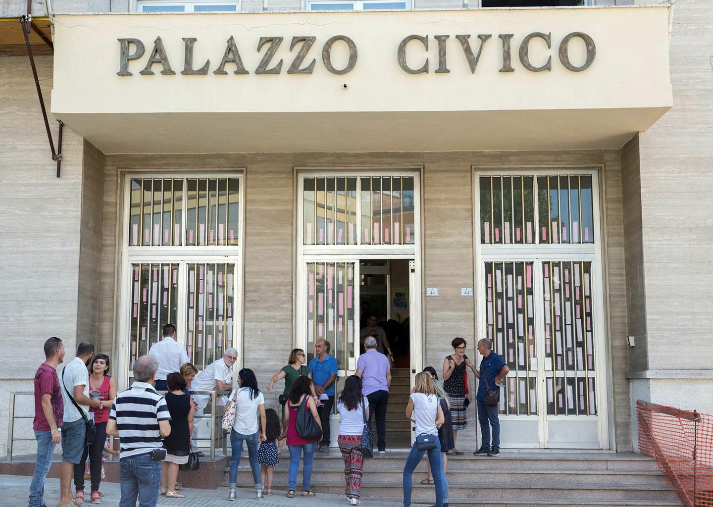«Comune sul baratro, la Regione ci aiuti» 