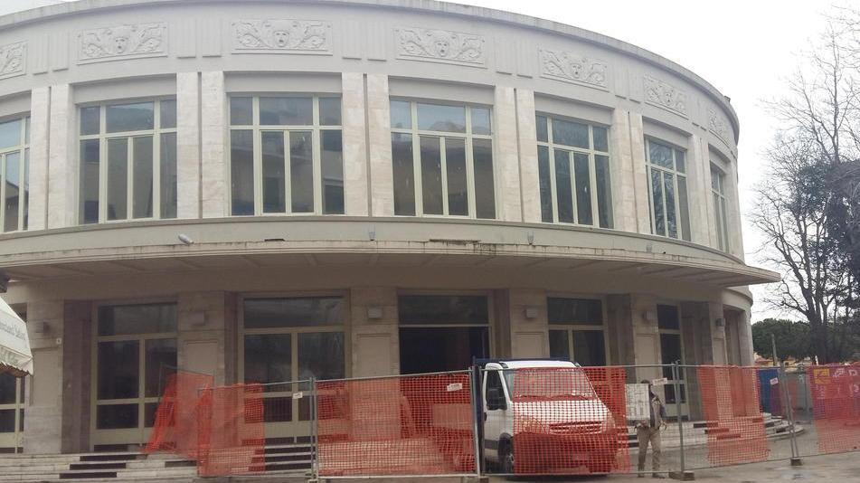 Apre una palestra all’ex Odeon e assume venti persone