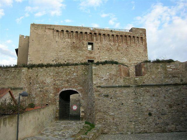 Il Castello di Piombino (foto Paolo Barlettani) 