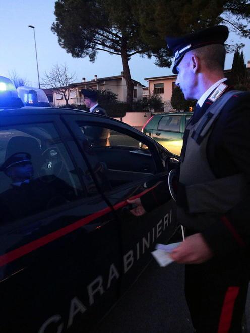 Ladri di castagne in fuga, arrestati 