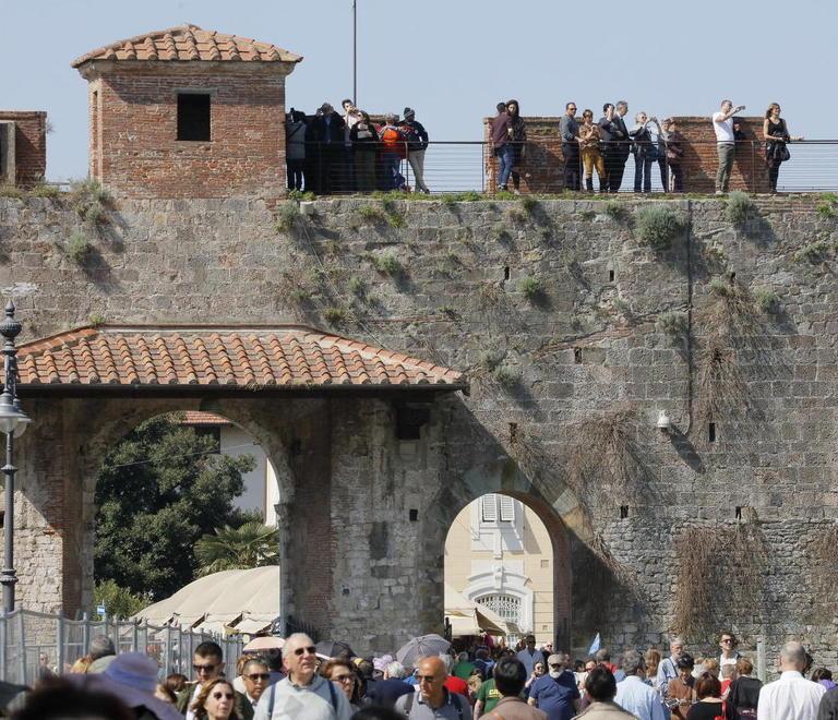 Mura aperte dal 18 maggio Saranno gratis per i residenti 