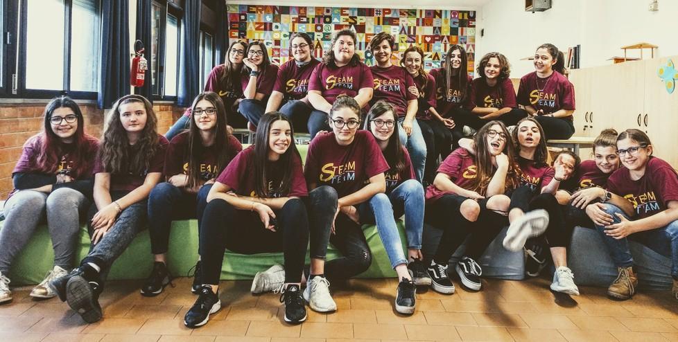Modena: Touch, e l’aula s’accende La Ferraris è pink&amp;smart 