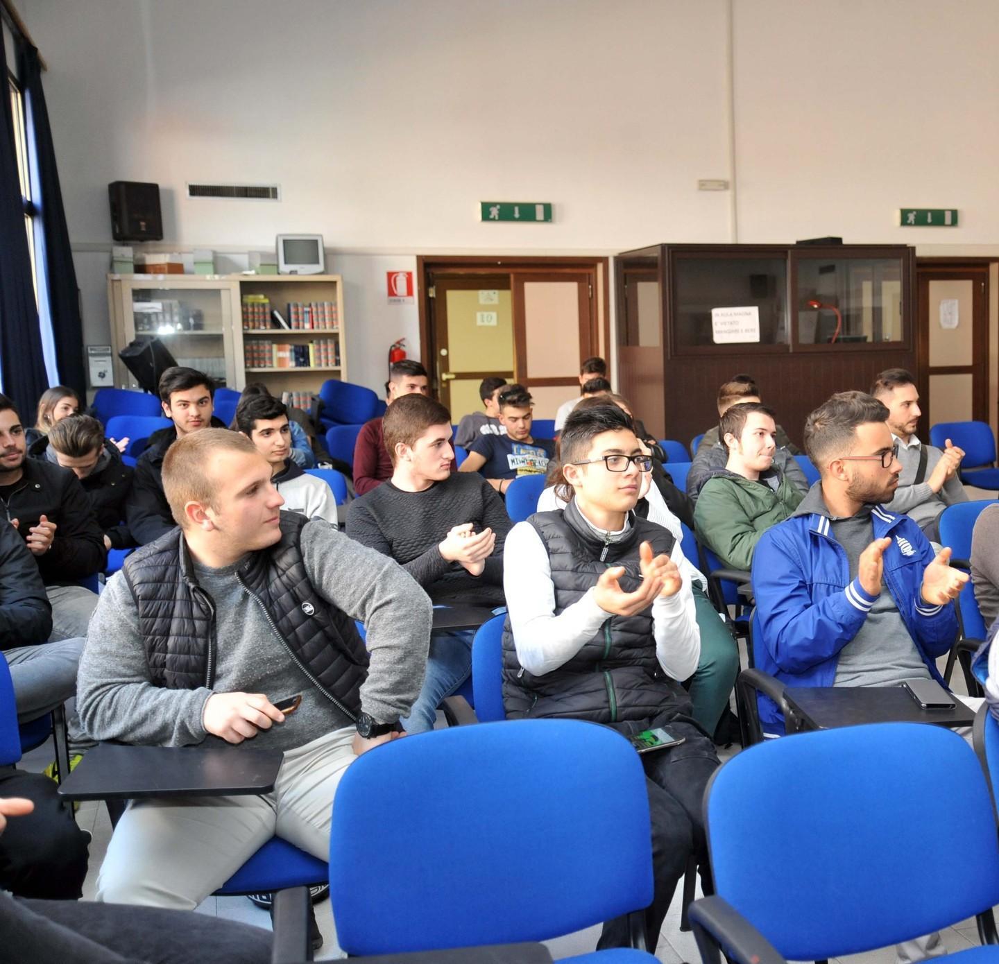 Gli studenti e la città: la mobilità urbana nell’era digitale 
