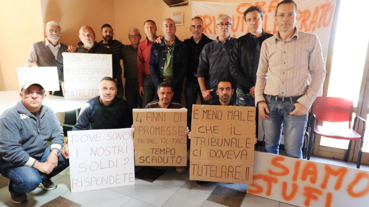 Gli ex dipendenti del Gruppo Grassi (foto Sproviero-Batavia)