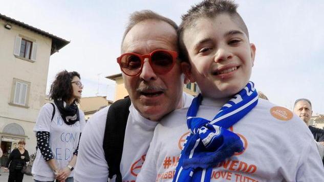 Prato diventa azzurra con #iostoconedo