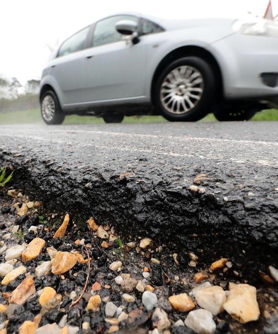 Slalom tra buche e pericoli «Pesciatina vergognosa» 